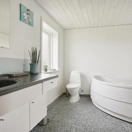 Gorgeous In With House A Panoramic View